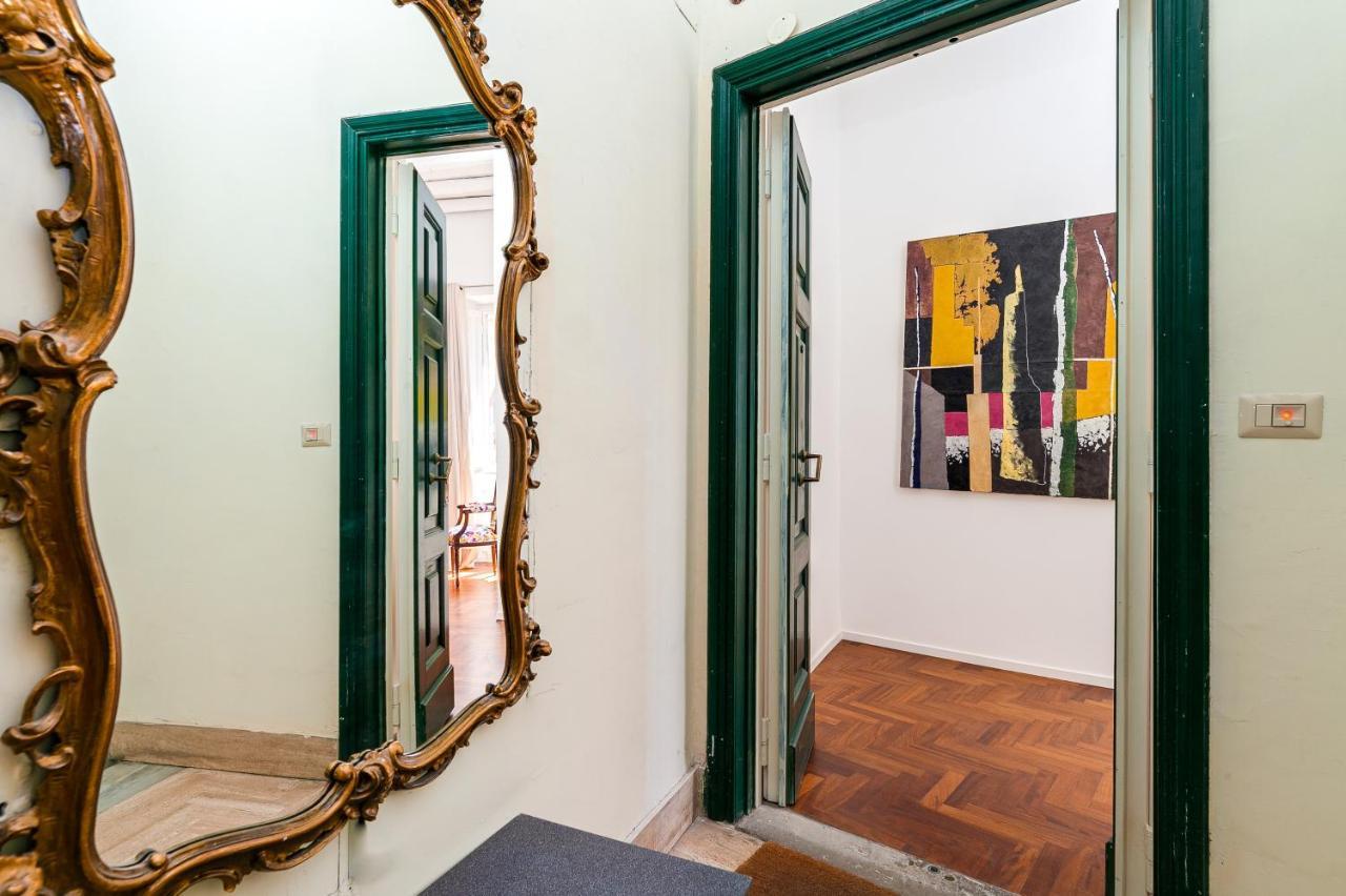 Spanishsteps Luxury Apartment โรม ภายนอก รูปภาพ